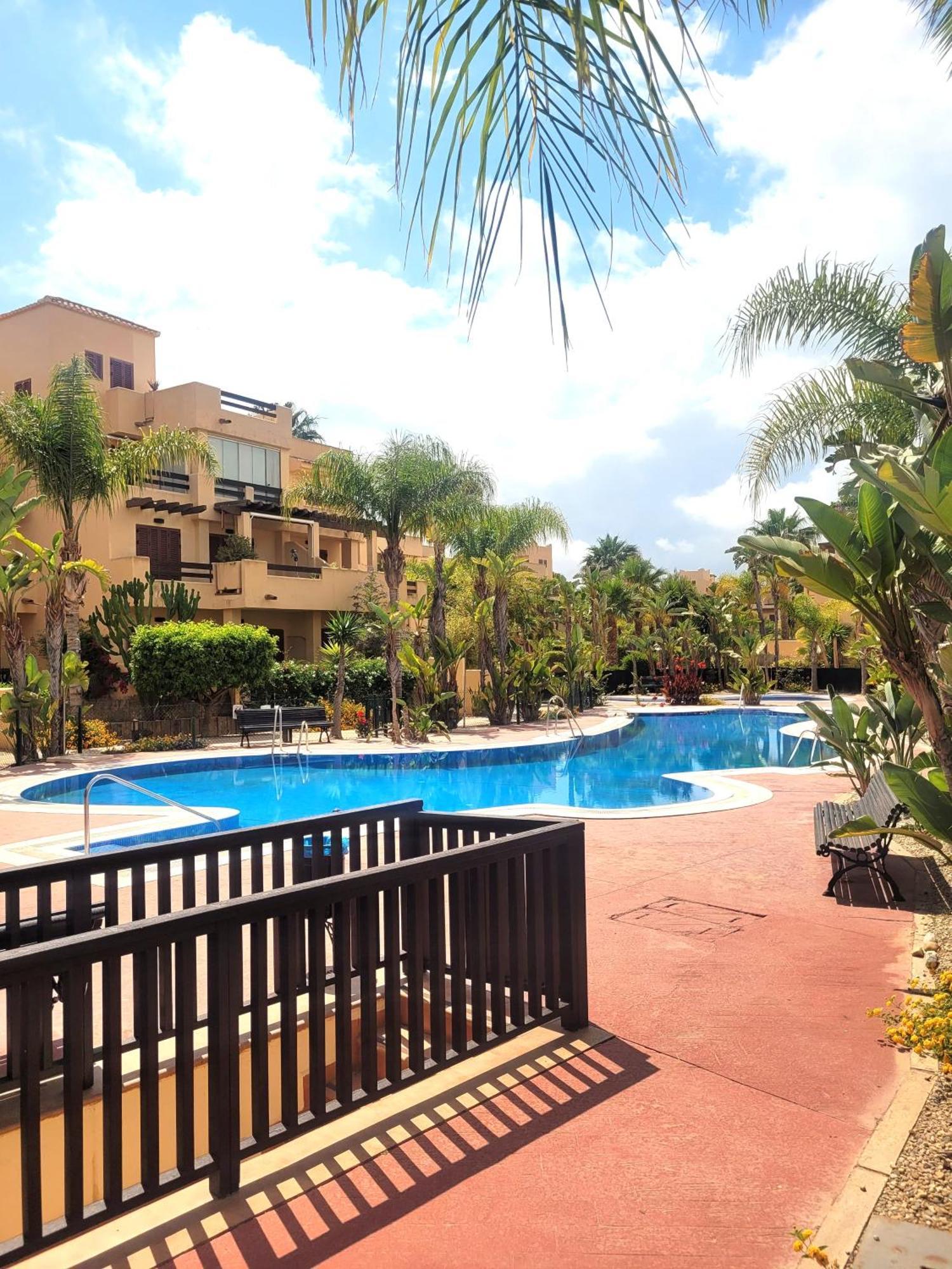 Bajo Con Una Terraza Espectacular Al Lado De La Playa Y Con Acceso Directo A La Piscina! Los Amarguillos Bagian luar foto